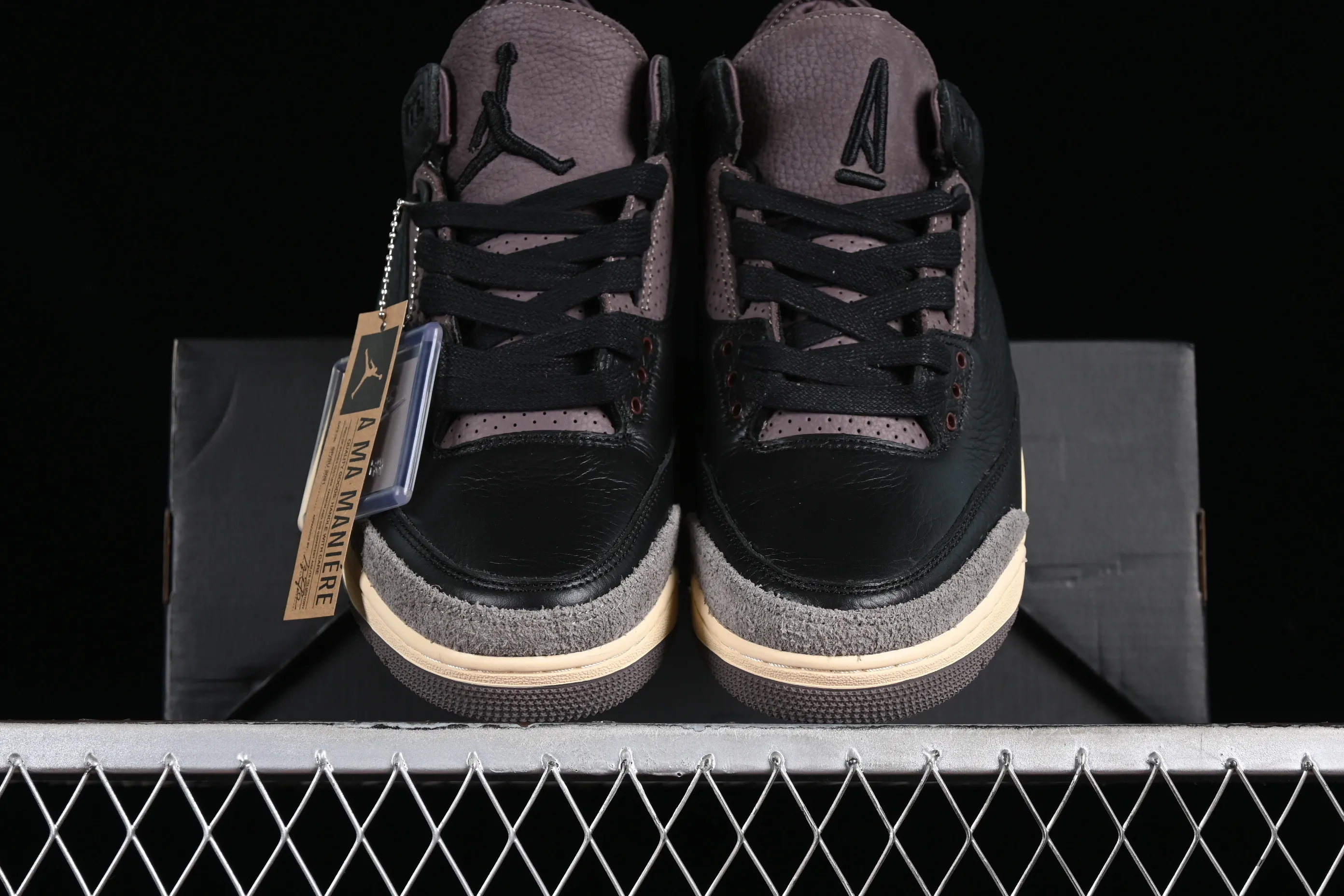 All categories Air Jordan Jordan series basketball shoes Air Jordan 3 A Ma Maniere x Air Jordan 3 Retro "Black" AJ3 Joe 3 joint model FZ4811-001